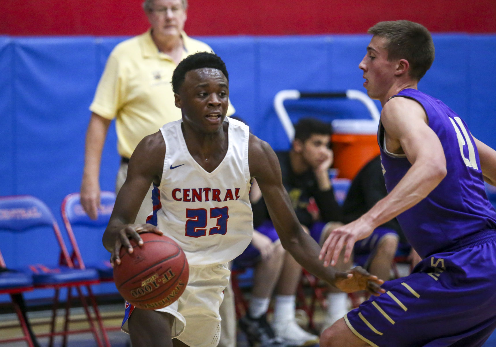 121517-MUSCATINE-CENTRAL-BOYS-BASKETBALL-034
